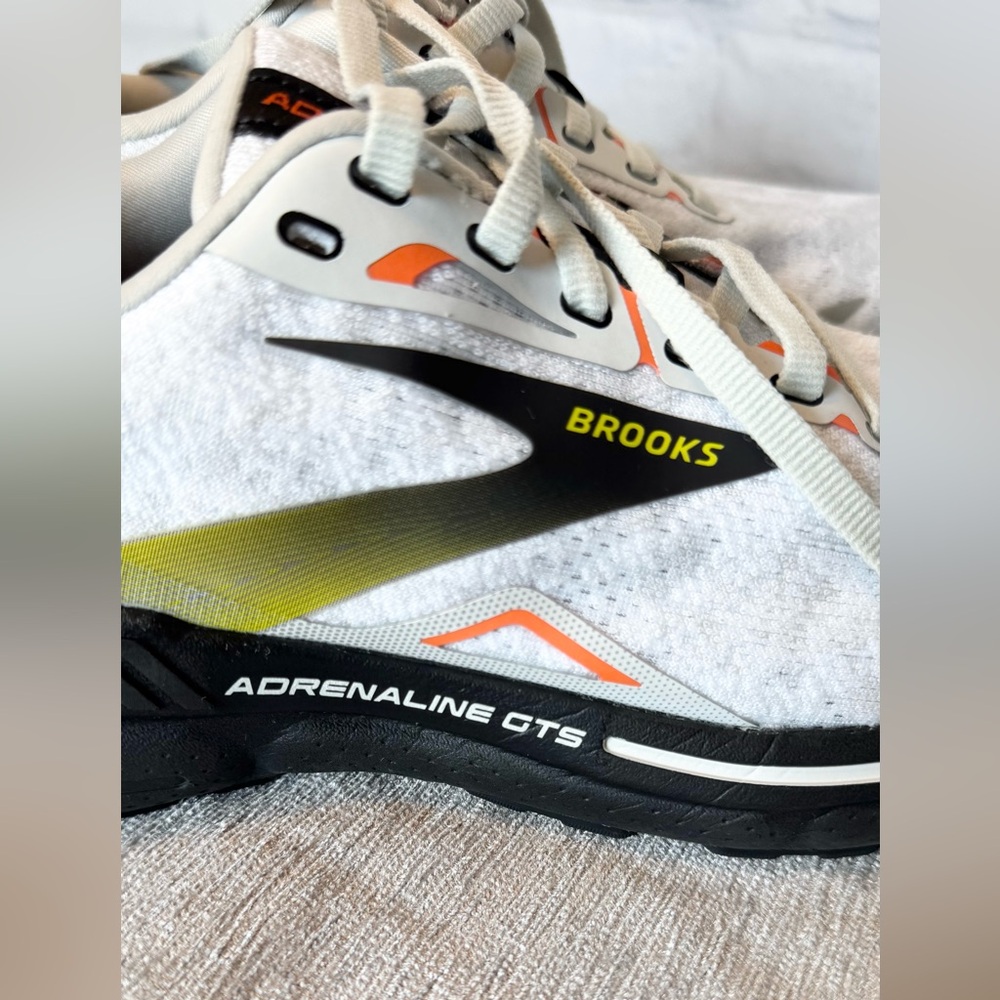 Brooks Adrenaline GTS 23 running shoes Men’s 8.5 - Picture 11 of 14